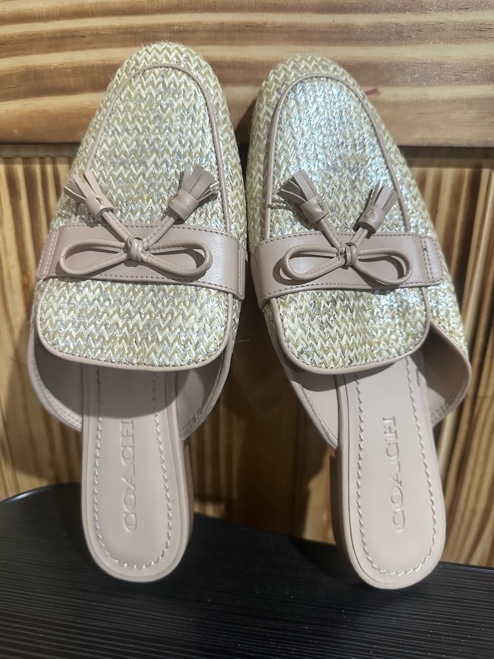 COACH Stassi Raffia Slide Sandals Neutral Gold Weave Slip On Tassle Size 8B